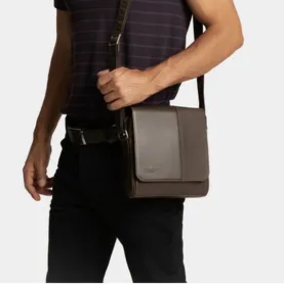 Vélez Artisan Colombian leather messenger bag - Picture 1 of 15